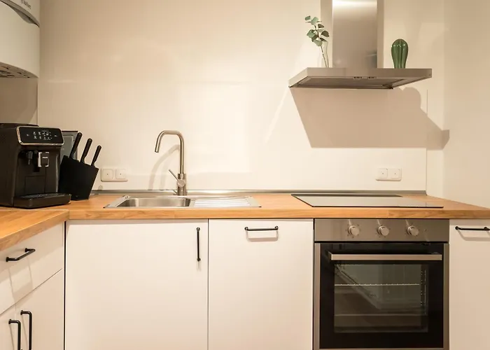 Spacious 1-bedroom In Kreuzberg *