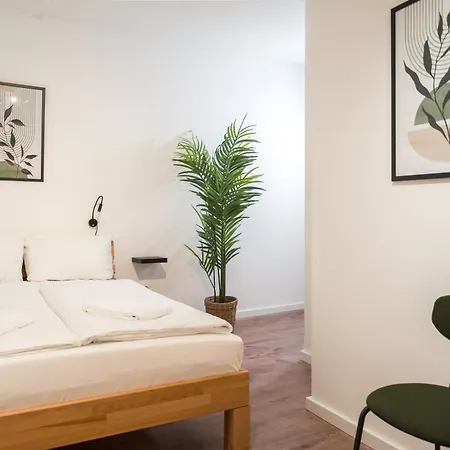 Spacious 1-bedroom In Kreuzberg