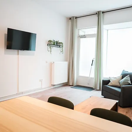 Spacious 1-bedroom In Kreuzberg Lägenhet *