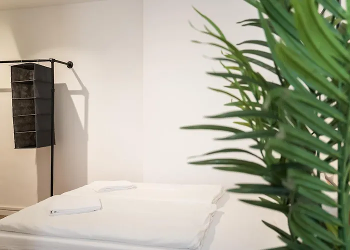 Spacious 1-bedroom In Kreuzberg Διαμέρισμα *