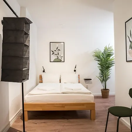 Lägenhet Spacious 1-bedroom In Kreuzberg *
