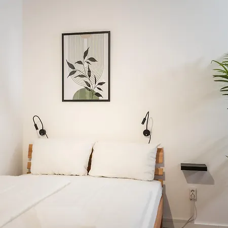 Lägenhet Spacious 1-bedroom In Kreuzberg *